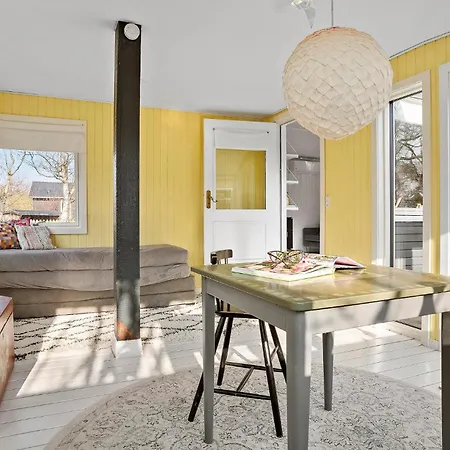 3 Bedroom Pet Friendly In