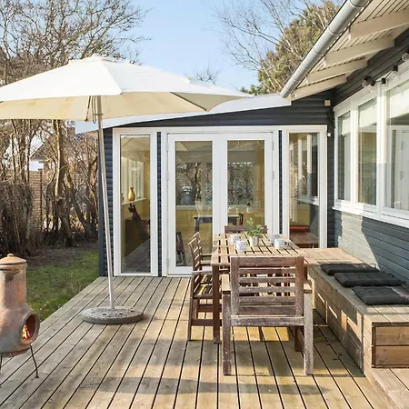 3 Bedroom Pet Friendly In *